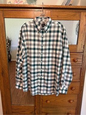 Jos. A. Bank Men’s Long Sleeve L Classic Button-Down Shirt